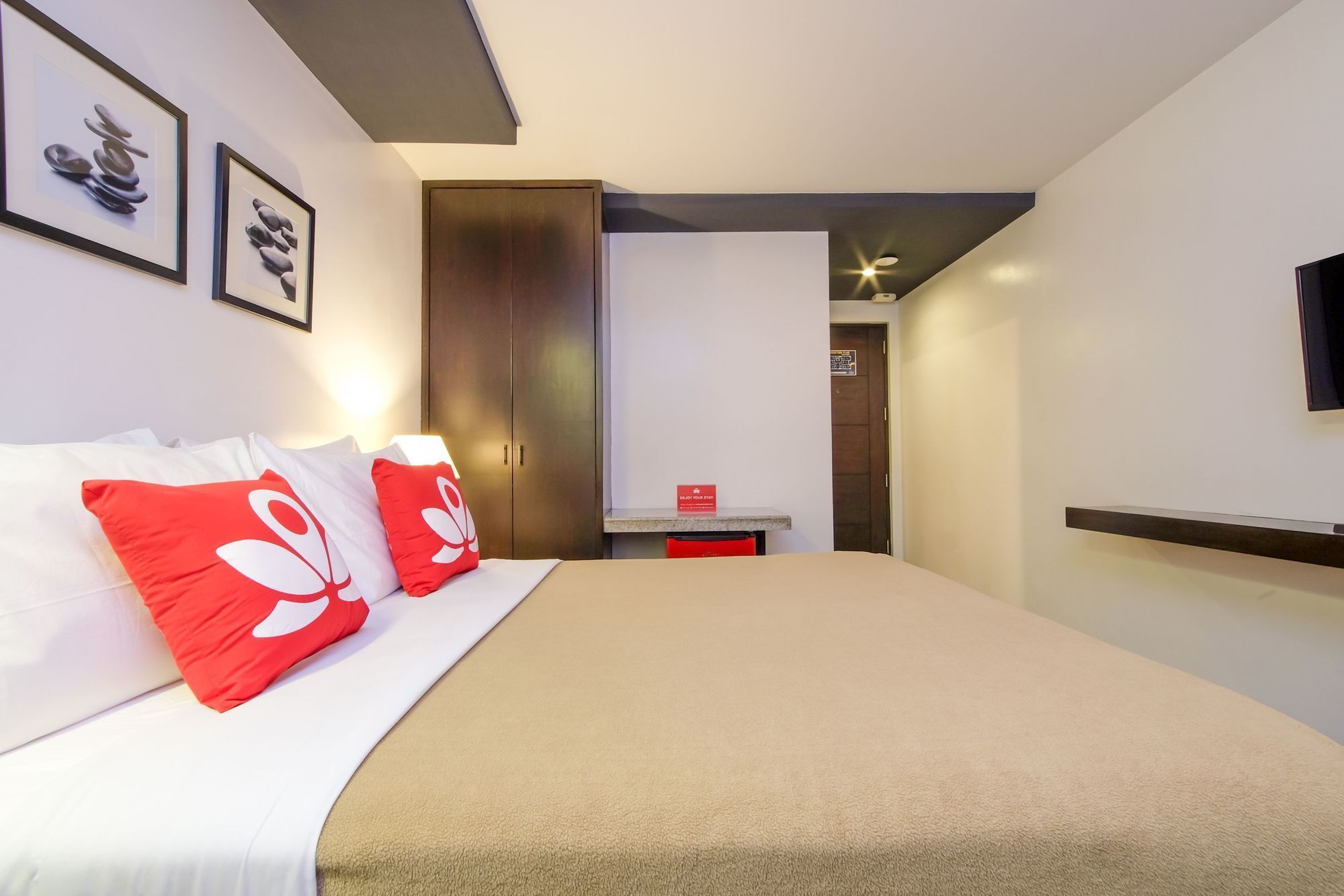 Zen Rooms Durban Poblacion Makati Makati City Exterior foto