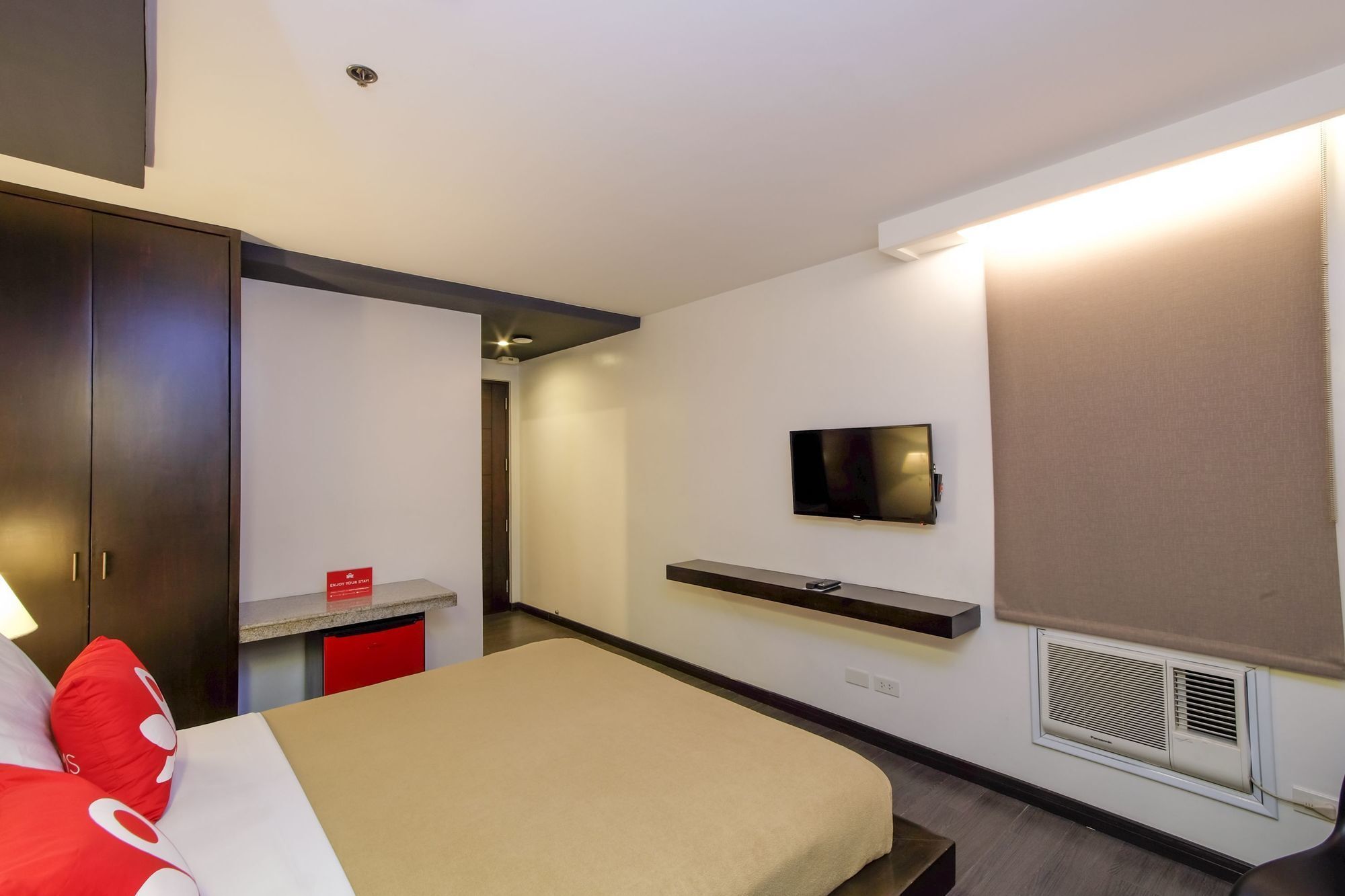 Zen Rooms Durban Poblacion Makati Makati City Exterior foto